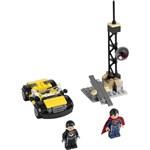 LEGO Super Heroes 76002 Superman™: Souboj v metropolis1