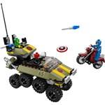 LEGO Super Heroes 76017 Captain America™ vs. Hydra™1