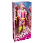 Barbie Ken ve filmovém oblečku na kolečkových bruslích1