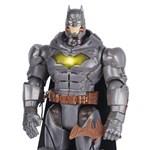 BATMAN Z WYSUWANYM AKCESORIUM 30 CM4