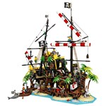 Lego ideas 21322 Zatoka piratów Barracuda2