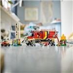 Lego City 60374 Wóz dowodzenia straży pożarnej4