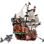 LEGO Creator 31109 Pirátská loď1