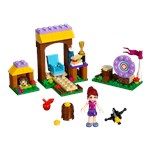 LEGO Friends 41120 Dobrodružný tábor - lukostřelba1