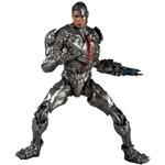 Figurka McFarlene DC Multiverse Cyborg1