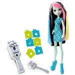 Monster High Voltageous Hair Frankie Stein1