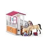 Schleich 42369 Stajnia z końmi arabskimi i pielęgniarką2